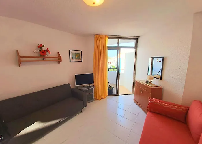 Summerland * ארונה